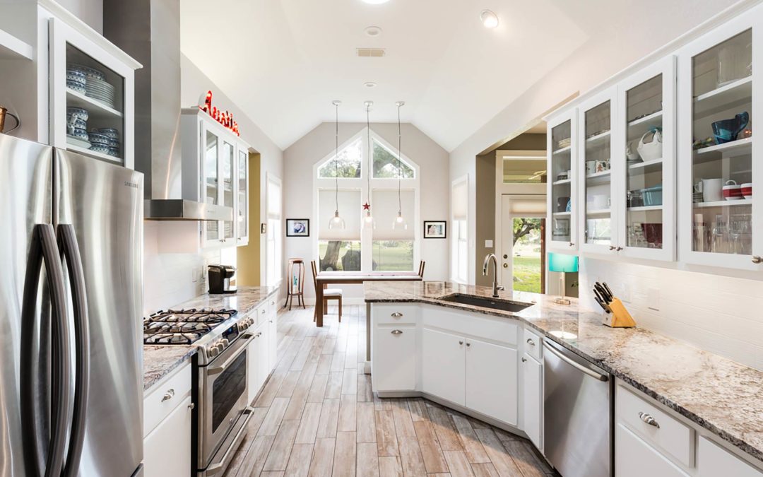 Matzig Kitchen – Bright & Airy Transitional